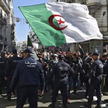 القمع في الجزائر